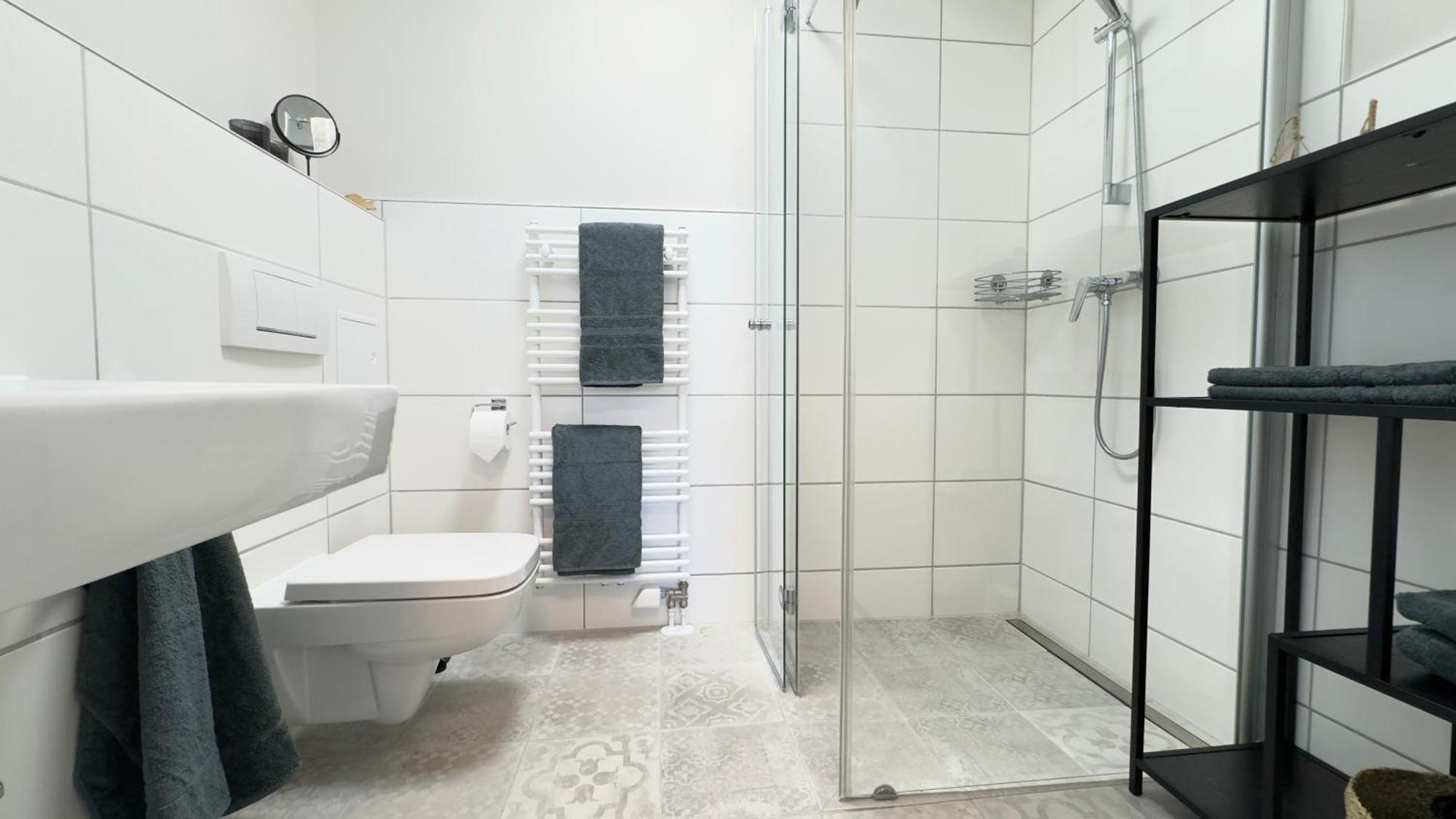 Fewo Am Park - 4P, Boxspringbett, Balkon, Smarttv, Gesundbrunnen, Familienfreundlich Halle  Ngoại thất bức ảnh