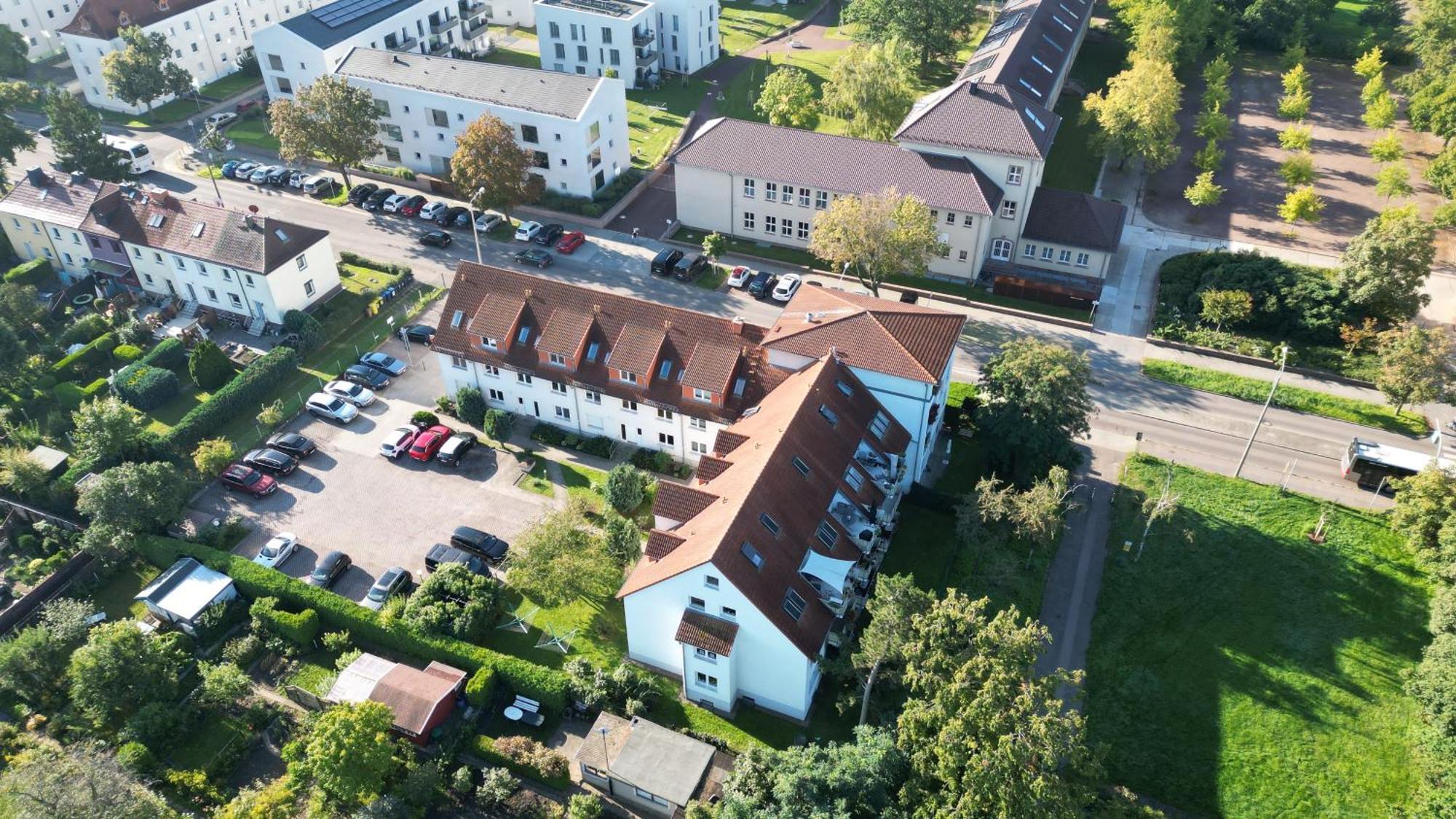 Fewo Am Park - 4P, Boxspringbett, Balkon, Smarttv, Gesundbrunnen, Familienfreundlich Halle  Ngoại thất bức ảnh